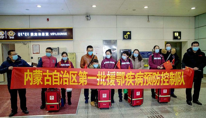 從北疆出發(fā)，一路“逆行”飛武漢