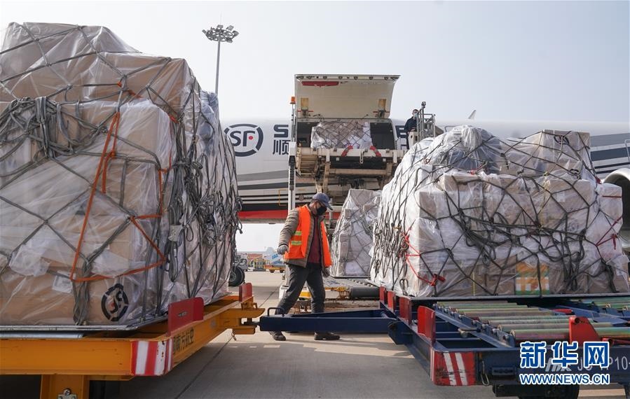 （新華全媒頭條·圖文互動(dòng)）（4）同舟共濟(jì)戰(zhàn)“疫”記——中國抗擊新冠肺炎疫情全紀(jì)實(shí)