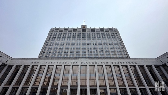 △俄羅斯聯(lián)邦政府大廈。（總臺央視記者范一鳴拍攝）