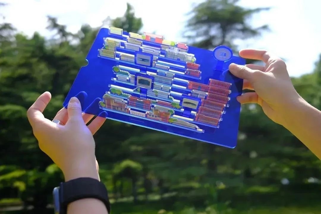 北京工業(yè)大學(xué)新版錄取通知書。校方供圖