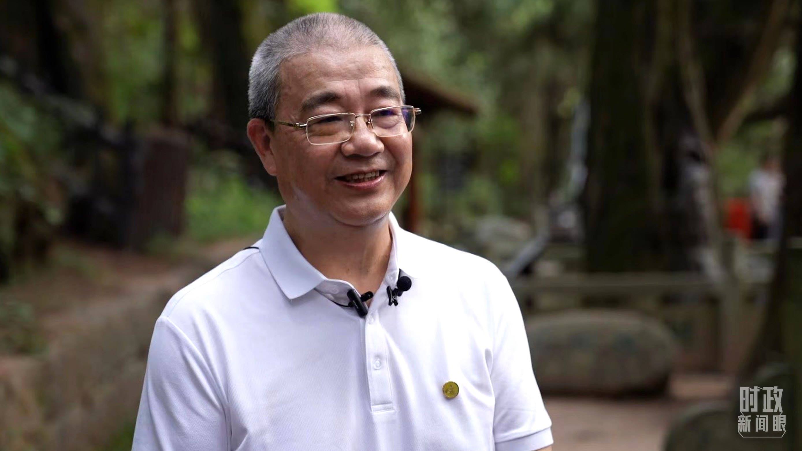 △廣元蜀道文化研究會蔡東洲教授。（總臺央視記者賈林拍攝）