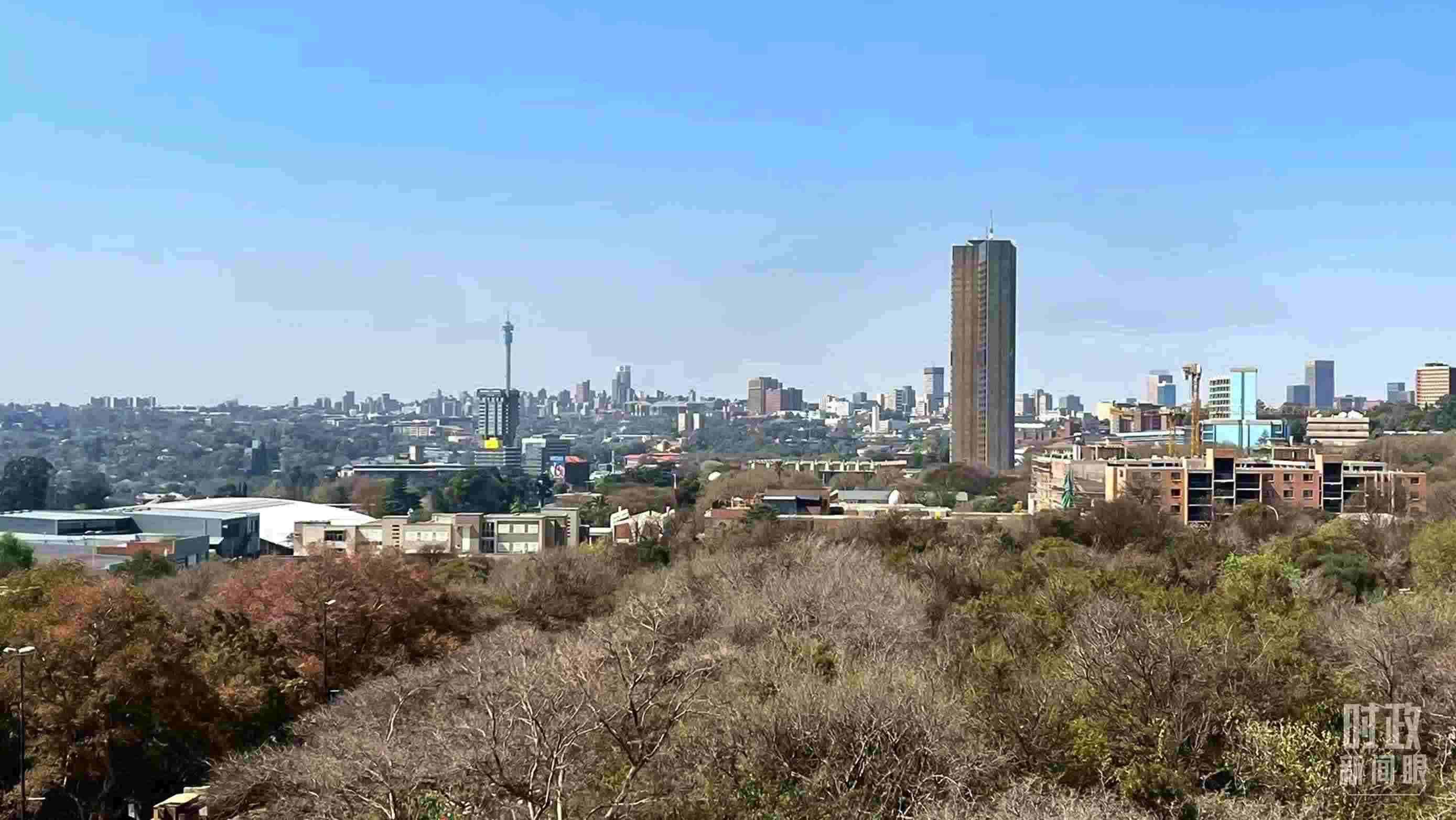 △約翰內斯堡城市天際線。（總臺記者馬培敏拍攝）