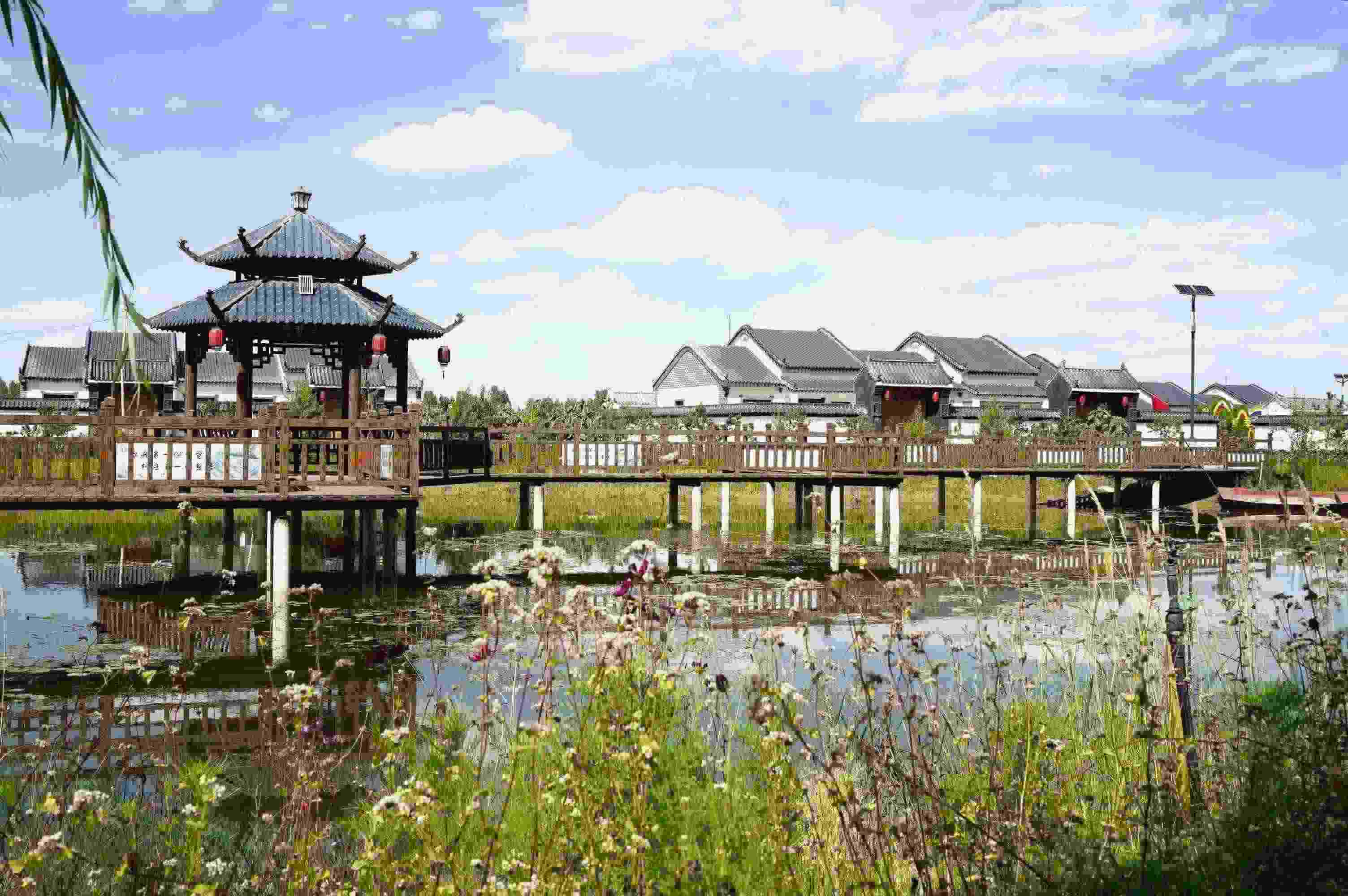 黃家堡村，筑夢新居。張文博攝