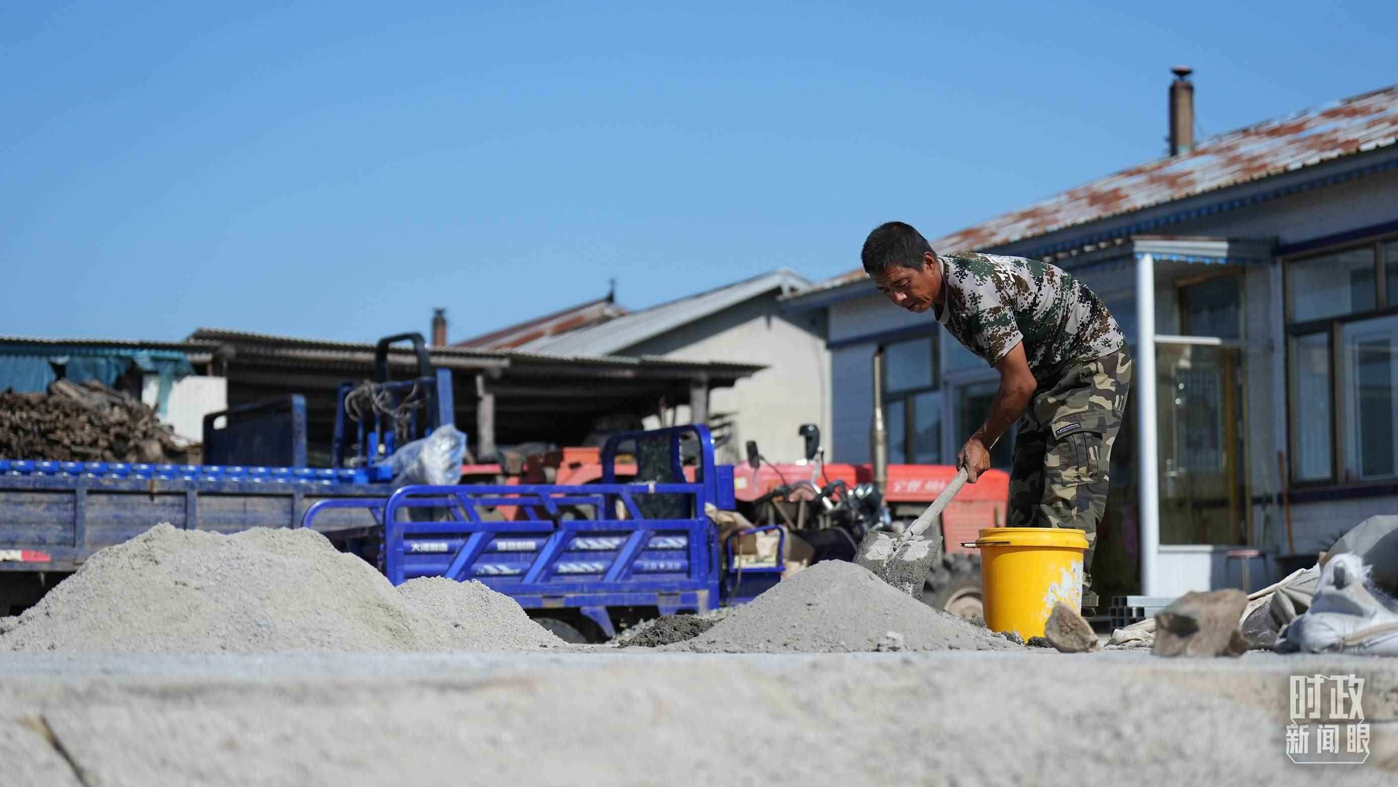 △龍王廟村的災后恢復重建正加緊推進。（總臺國廣記者李晉拍攝）