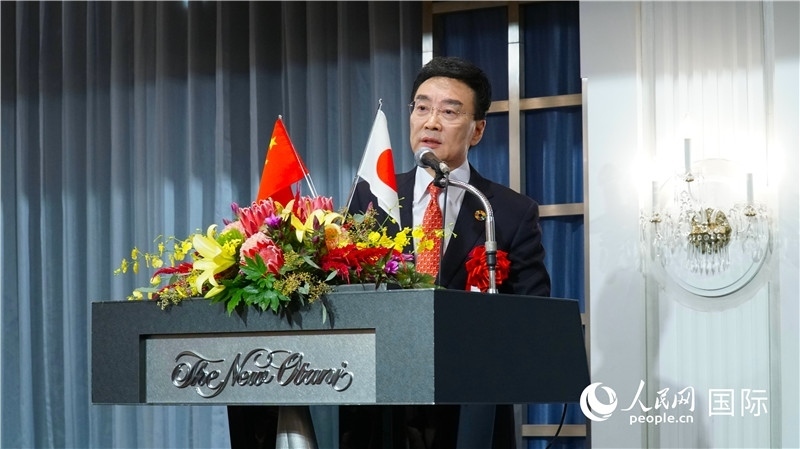 在日中國企業(yè)協(xié)會(huì)會(huì)長王家馴致祝酒詞。人民網(wǎng) 蔣曉辰攝