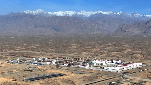 塔里木油田博孜天然氣處理廠。陳士兵 攝