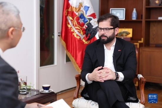 10月17日，智利總統(tǒng)博里奇在北京接受新華社記者專訪。新華社記者 呂帥 攝