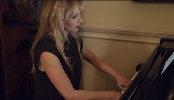 斯黛夫·康納演奏。潘耿攝