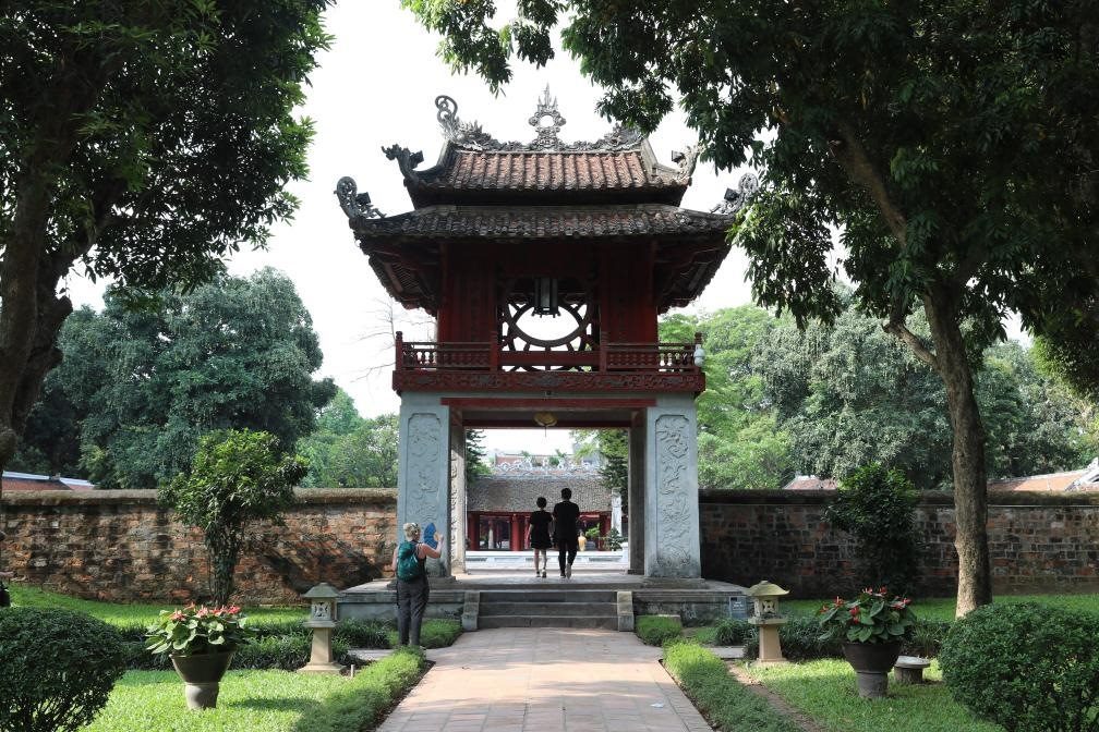 這是越南首都河內(nèi)文廟內(nèi)的奎文閣。