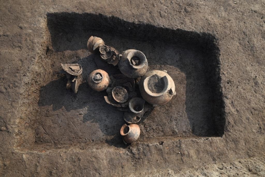 汶溪遺址河姆渡文化晚期墓葬。寧波市文化遺產(chǎn)管理研究院供圖