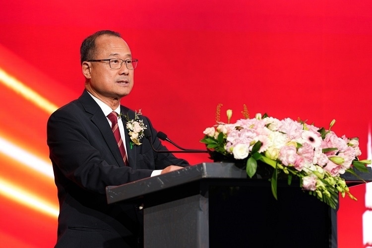 第十四屆全國政協(xié)常委、香港中華總商會會長蔡冠深致辭。阿聯(lián)酋中華工商總會供圖