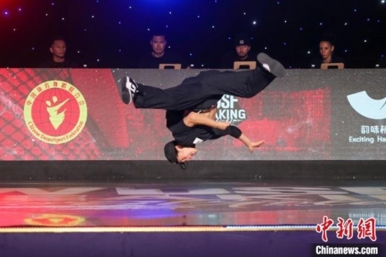 今年7月，首屆亞洲霹靂舞錦標(biāo)賽在拱墅運(yùn)河體育公園體育館舉行。郭天奇 攝