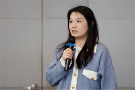 人民在線產(chǎn)品研發(fā)部主任、人民版權(quán)負(fù)責(zé)人劉曉曈發(fā)言