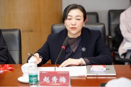 人民網(wǎng)輿情數(shù)據(jù)中心主任、人民在線總經(jīng)理趙秀梅發(fā)言