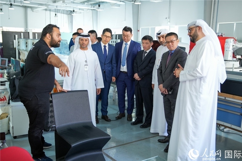 參觀培訓(xùn)中心。人民網(wǎng)塔里克·易卜拉欣攝