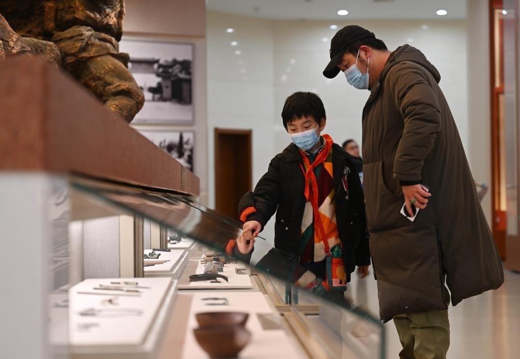 2024年1月29日，市民在平津戰(zhàn)役紀(jì)念館參觀。