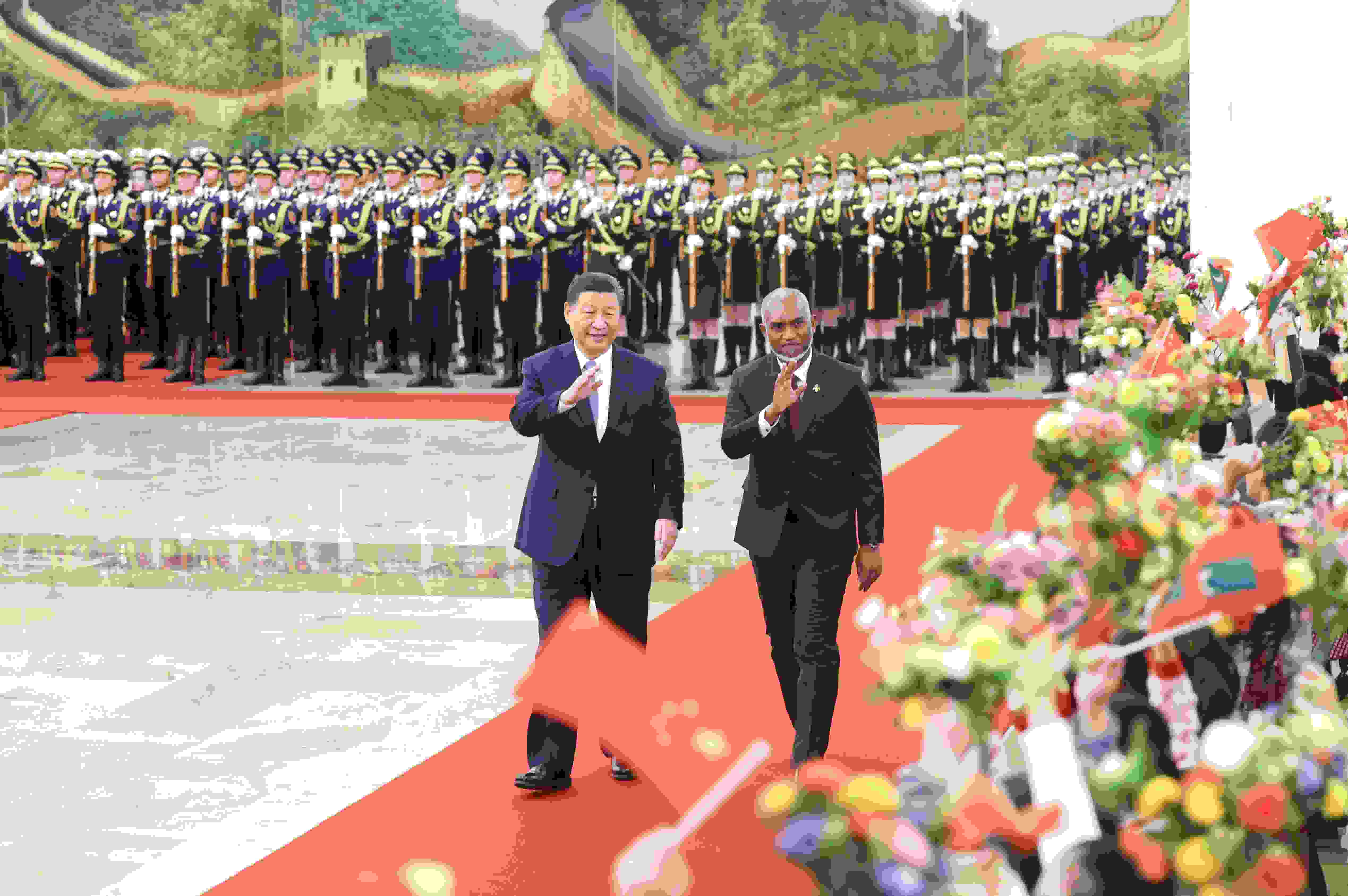 △2024年1月10日下午，國家主席習(xí)近平在北京人民大會堂同來華進(jìn)行國事訪問的馬爾代夫總統(tǒng)穆伊茲舉行會談。會談前，習(xí)近平主席在人民大會堂北大廳為穆伊茲總統(tǒng)舉行歡迎儀式。