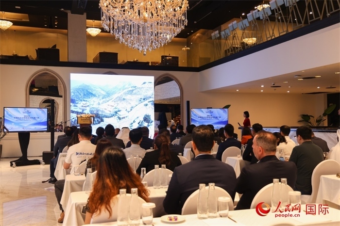 2日，“你好！中國”——2024中國北方冰雪旅游海外推廣季阿聯(lián)酋專場活動(dòng)在阿聯(lián)酋迪拜舉行。人民網(wǎng)記者任皓宇攝