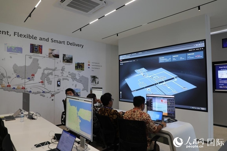 華為5G創(chuàng)新中心內(nèi)景。人民網(wǎng)記者 曹師韻攝