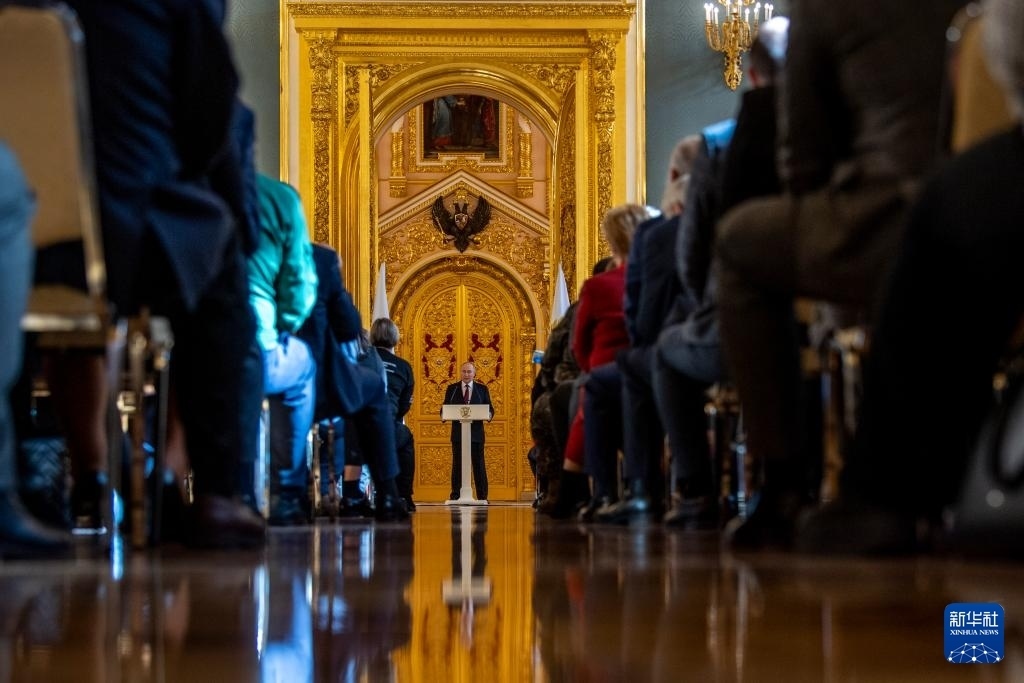 3月20日，俄羅斯總統(tǒng)普京在莫斯科克里姆林宮與其競選團隊代表舉行見面會。新華社記者 曹陽 攝