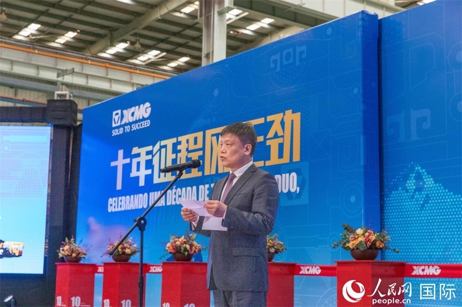 中國貿(mào)促會駐巴西代表處總代表郭英會在致辭中表示，過去十年，中巴經(jīng)貿(mào)關系迅猛發(fā)展，數(shù)百家中國企業(yè)進入巴西，投資巴西，為巴西的經(jīng)濟建設貢獻中國企業(yè)的力量。 人民日報社拉美中心分社 威廉·科埃略·維亞納攝