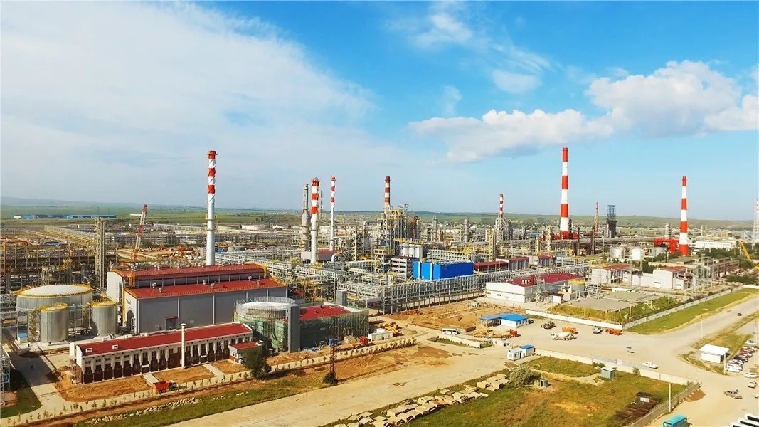 奇姆肯特?zé)捰蛷S完成現(xiàn)代化改造后全景。（圖源：人民網(wǎng)）