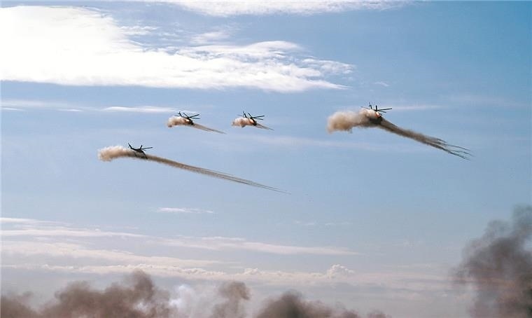 △“和平使命—2021”上合組織聯(lián)合反恐軍演。