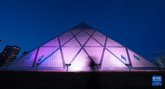 這是7月2日在哈薩克斯坦首都阿斯塔納拍攝的和平和諧宮。新華社記者 王建華 攝