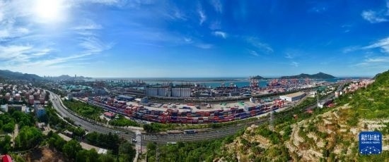 這是6月26日拍攝的中哈連云港物流合作基地（無(wú)人機(jī)照片）。新華社記者 季春鵬 攝