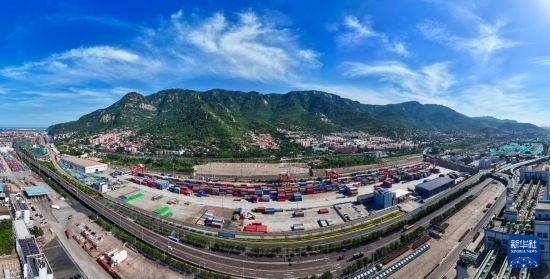 這是6月26日拍攝的中哈連云港物流合作基地（無(wú)人機(jī)照片）。新華社記者 季春鵬 攝