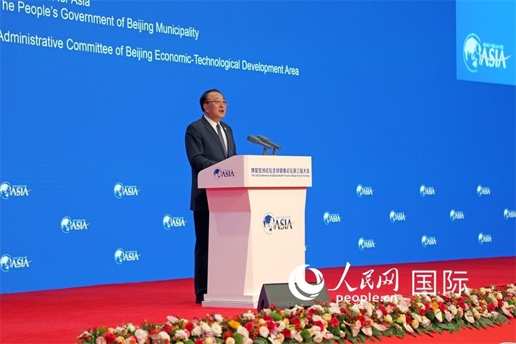 博鰲亞洲論壇秘書(shū)長(zhǎng)張軍在開(kāi)幕式上致辭。人民網(wǎng)記者趙益普攝