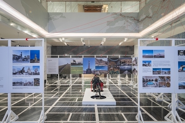 “東游記”展覽。校方供圖