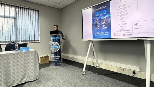 中國駐南非大使館參贊邱忠義致辭。南中經(jīng)貿(mào)協(xié)會(huì)供圖