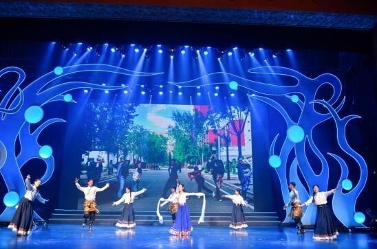 第十屆“歡動北京”開幕，12國青少年向未來問好