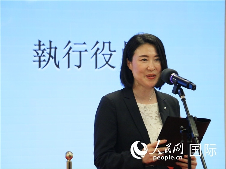 日本航空株式會(huì)社執(zhí)行役員西原口香織致辭。人民網(wǎng) 許可攝
