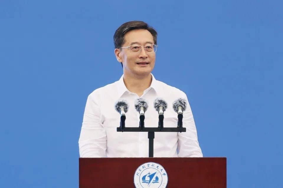 中國工程院院士、北京航空航天大學校長王云鵬在2024級新生開學典禮上講話。校方供圖