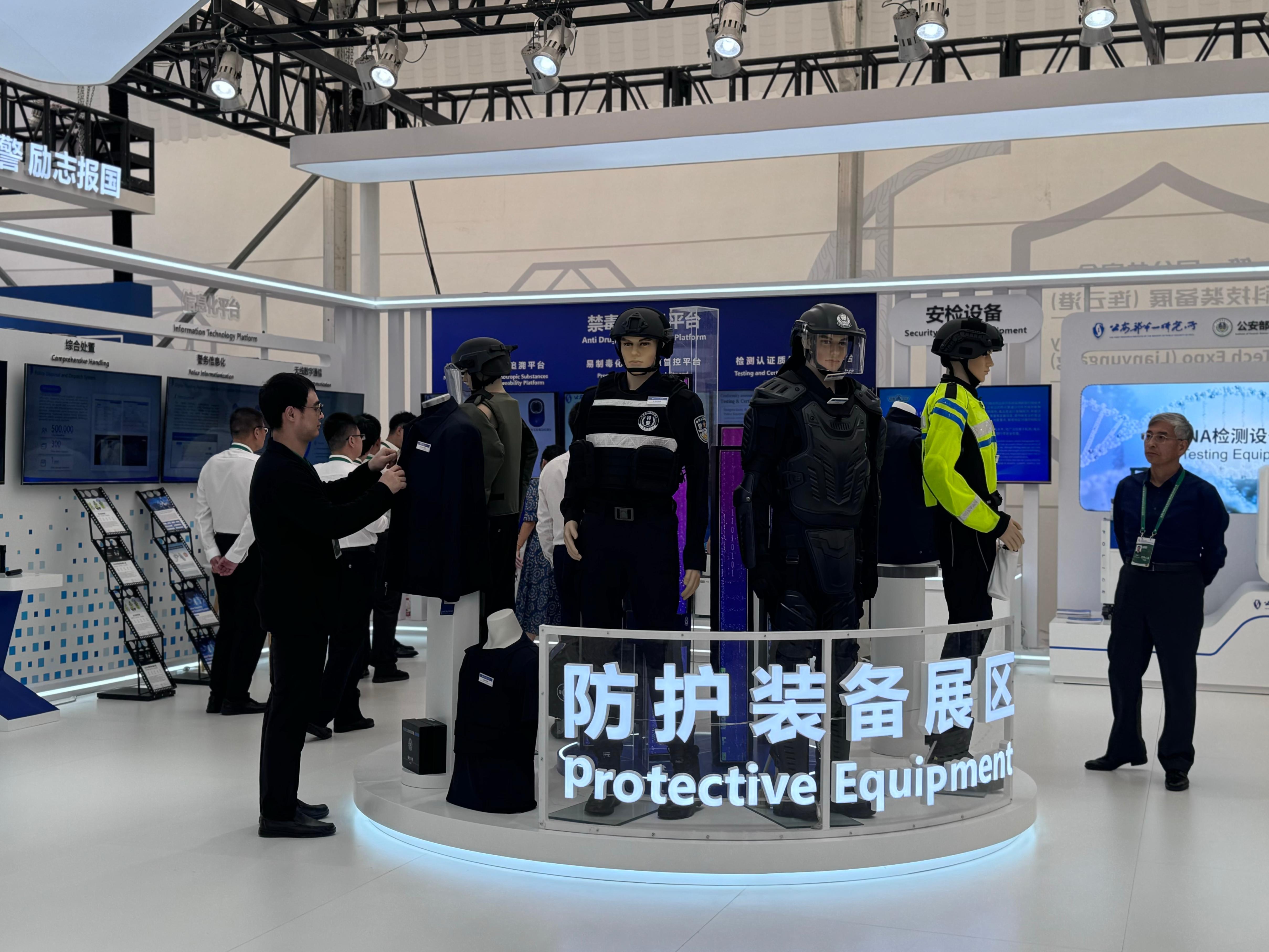 公共安全科技裝備展（連云港）現(xiàn)場。人民網(wǎng)記者 郝萍攝