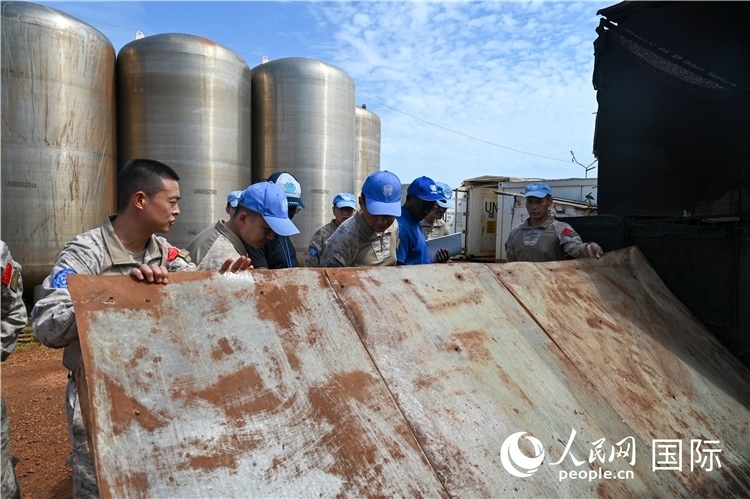 圖3 查看污水處理系統(tǒng)。謝坤攝