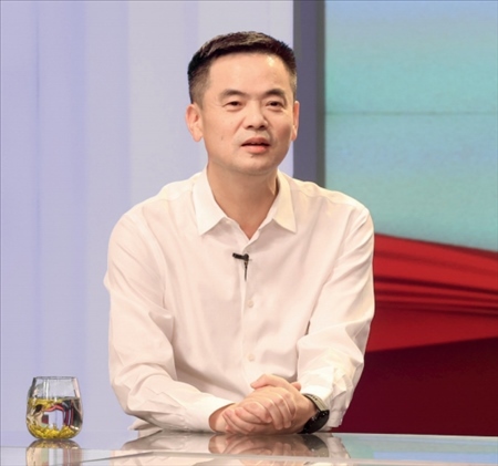 采訪對(duì)象：湖州市委常委、安吉縣委書記楊衛(wèi)東