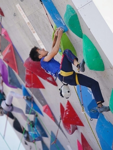 小運(yùn)動(dòng)員在比賽中。主辦方供圖