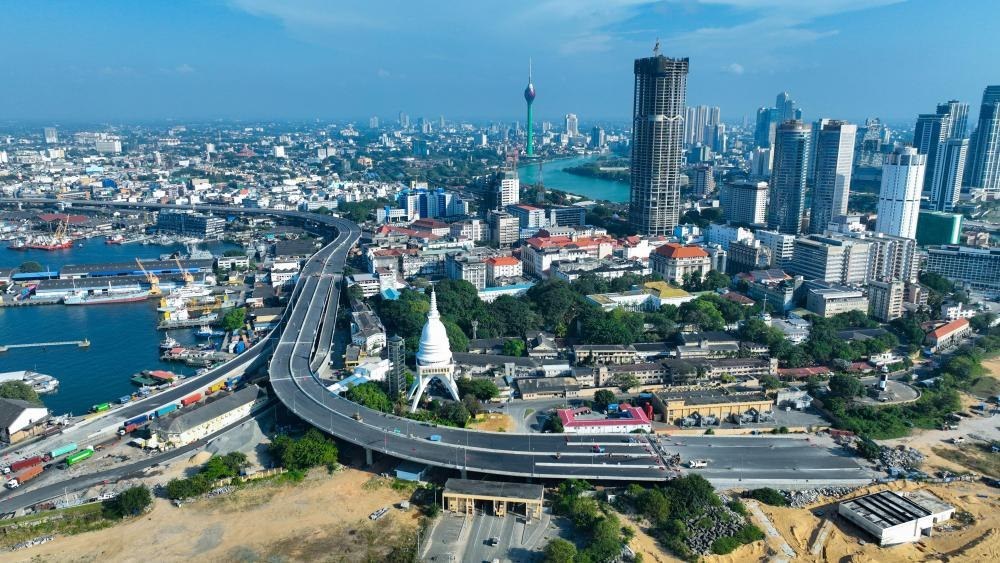 這是2025年1月13日拍攝的斯里蘭卡科倫坡風光（無人機照片）。新華社發(fā)