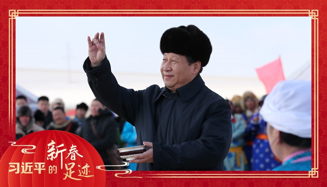 2014年1月27日，習(xí)近平總書記在內(nèi)蒙古錫林浩特市寶力根蘇木（鄉(xiāng)）參加冬季那達(dá)慕“五畜祈?！眱x式。