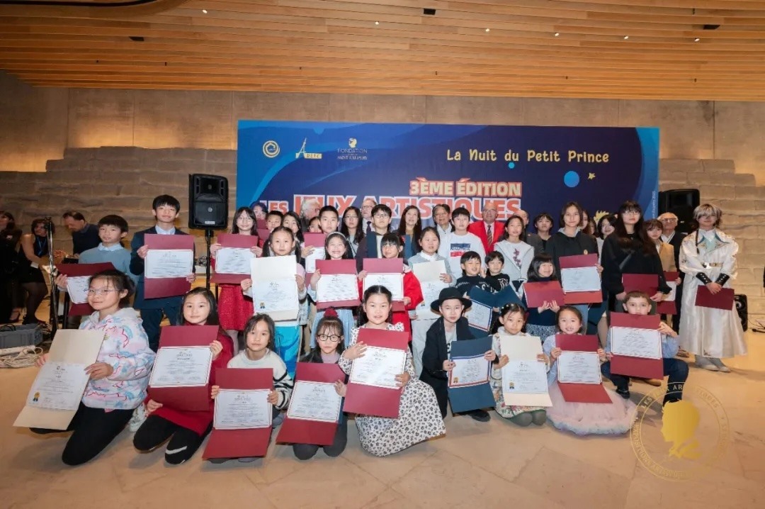 第三屆國際藝術(shù)聯(lián)創(chuàng)聯(lián)展盛大開幕。法中交流促進(jìn)會(huì)供圖