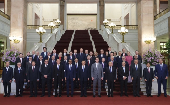 3月28日上午，國家主席習(xí)近平在北京人民大會(huì)堂會(huì)見國際工商界代表。新華社記者 丁林 攝