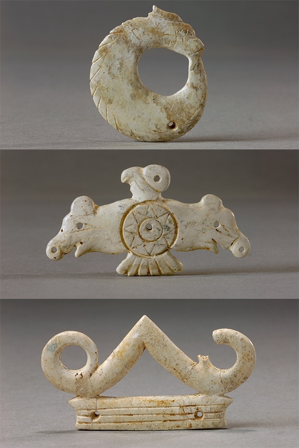 玉龍（上）、玉鷹（中）和玉冠飾（下）。國(guó)家文物局供圖