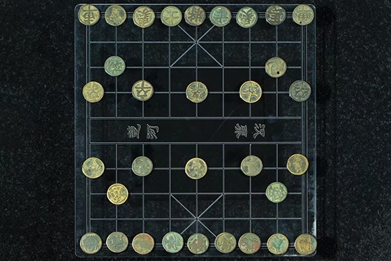宋代中國(guó)銅象棋子。主辦方供圖